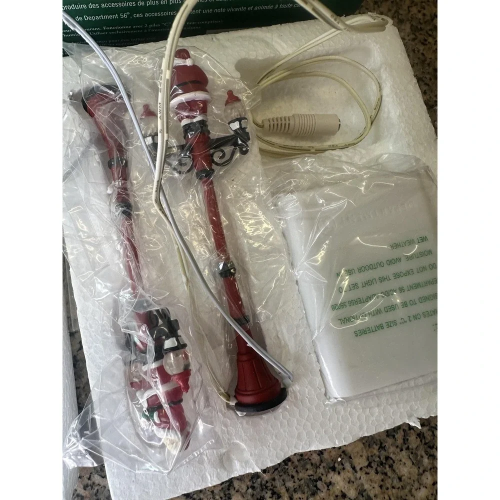 Department 56 Santa‎ Street Lights Set Of 2 #800011 Battery Operated Holiday